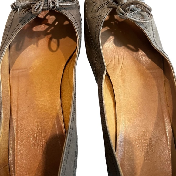 Hermes Vintage Tassel Bow Kitten Heels, Sz 40 - Picture 15 of 16